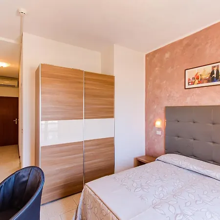 Szálloda Splendid Gatteo a Mare