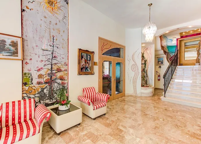 מלון Splendid 3*